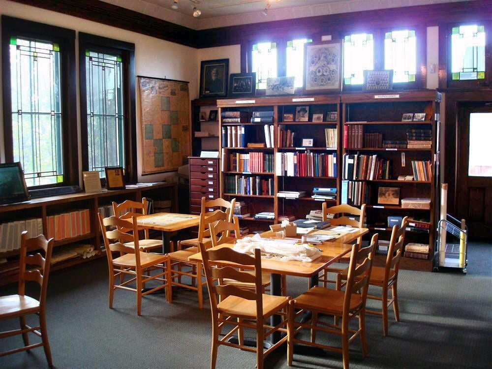 Research area at Holly Center